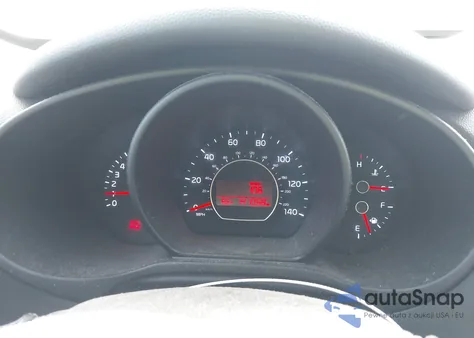 2014 Kia Soul z USA, uszkodzony, nr VIN KNDJN2A27E7031181